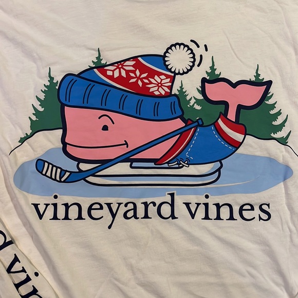Vineyard vine hockey, three pack, long sleeve T-shirts in a size large - Picture 16 of 16
